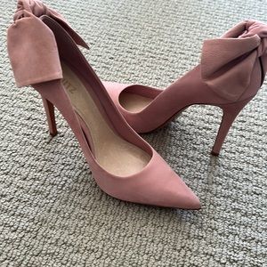 Schutz light pink suede stiletto with bow on heel